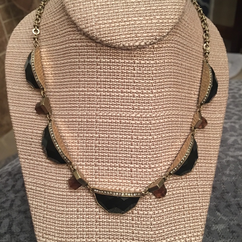 Atlas necklace